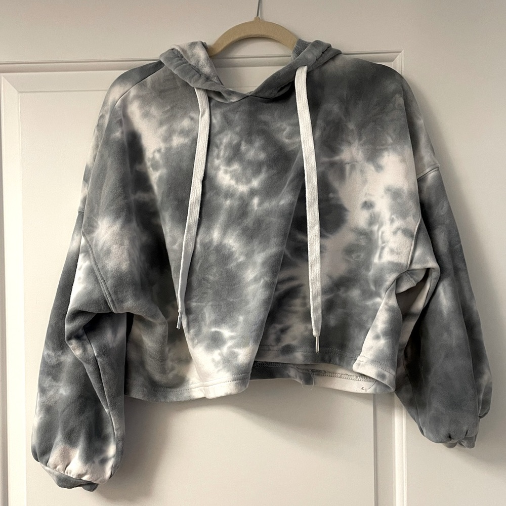 Elodie Crop Hoodie (Blue/Gray Tie-Dye)